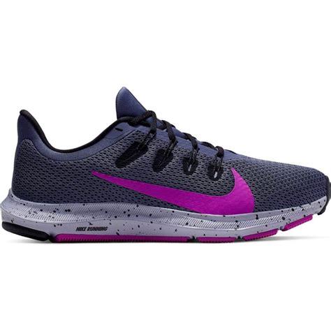 Nike quest 2 sneakers